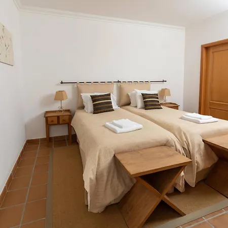 T2 Del Rey, Piscina Comum, Golfe, Obidos Apartmán *